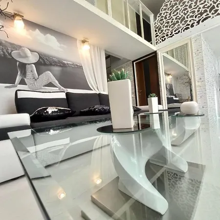 Apartament Penthouse Chisinau